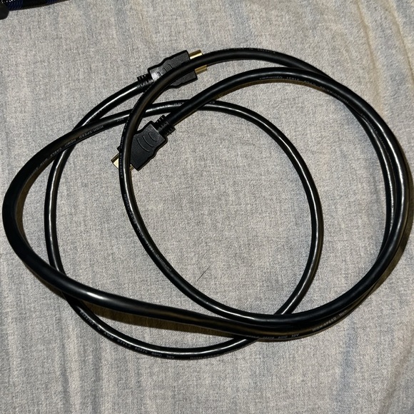 For sale are TWO HDMI cables - Picture 2 of 6